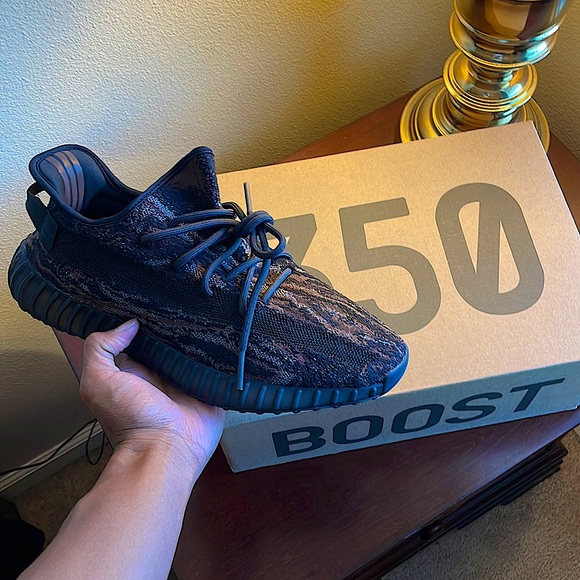 Yezzy Boost 350 V2 MX Rock size 10.5 - Picture 1 of 6